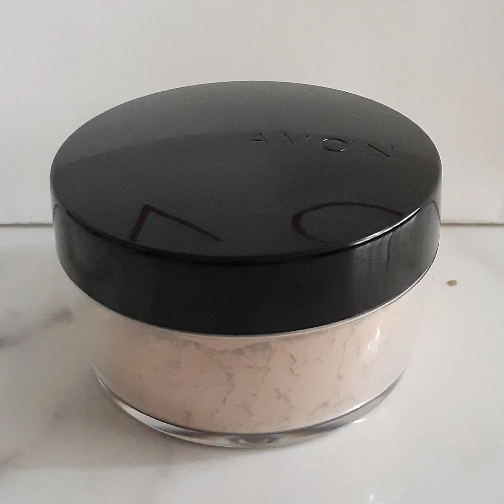 Avon Ideal Flawless Loose Powder | Light Medium